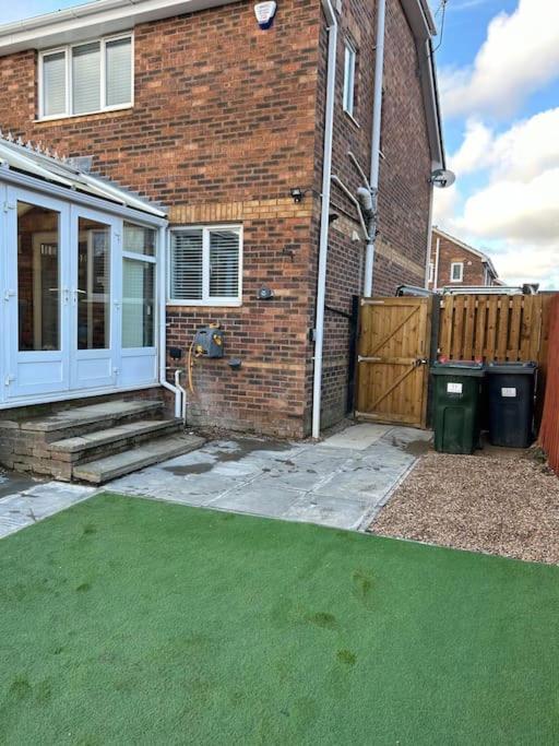 Fresh, Fully Equipped Modern House Can Sleep 5 Kiveton Park 外观 照片